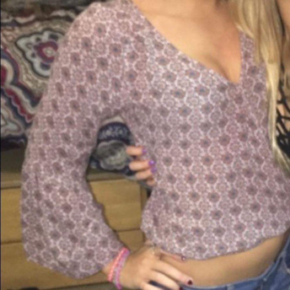 American Eagle Long Sleeved Blouse